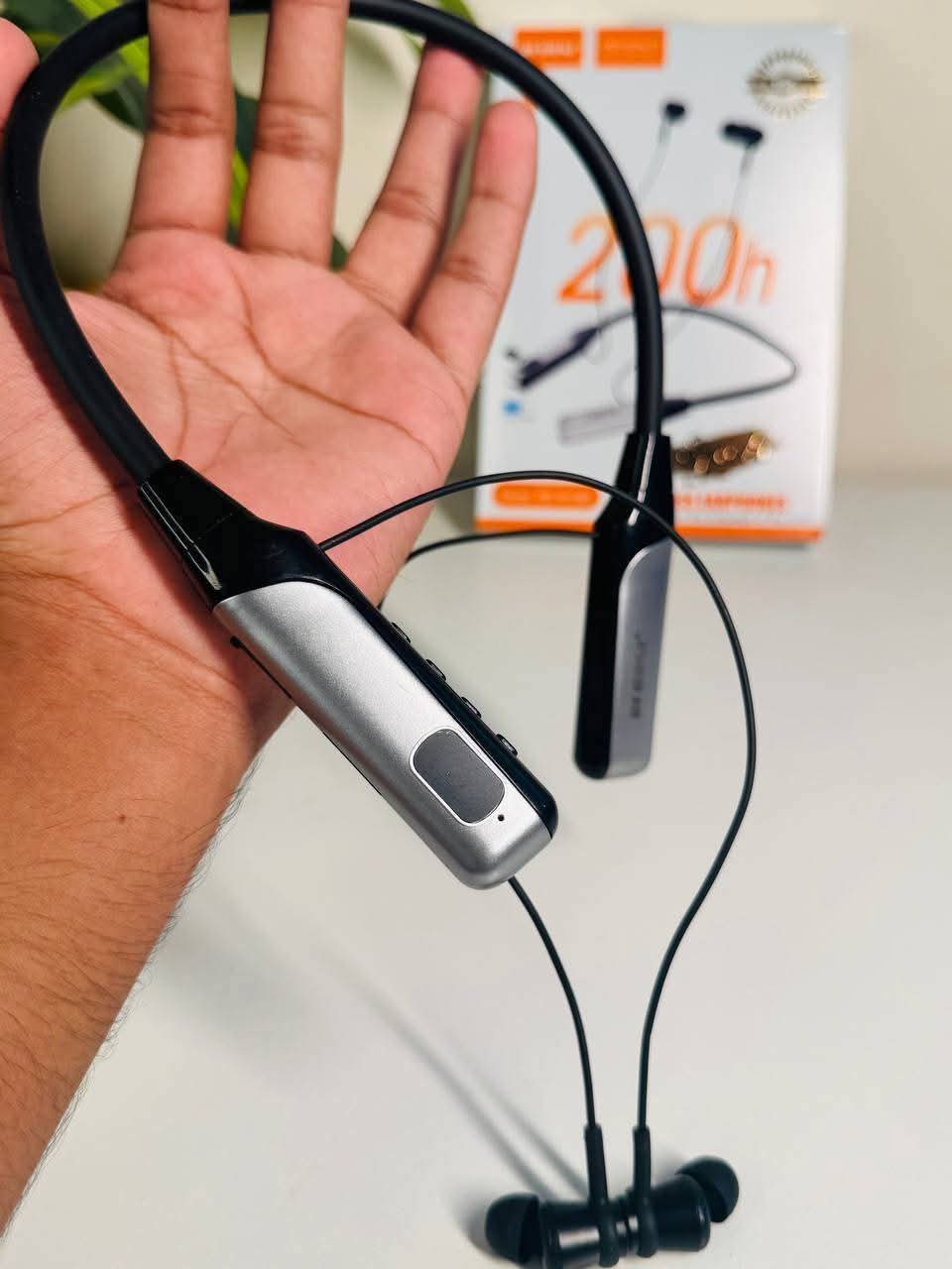 REGRSI RE-NY060 Wireless Neckband – 200h Battery Backup Bluetooth Earphone